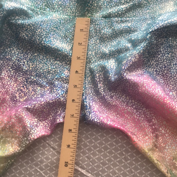 Pink and Blue Sequin Leggings with Holographic Effect - Picture 6 of 10